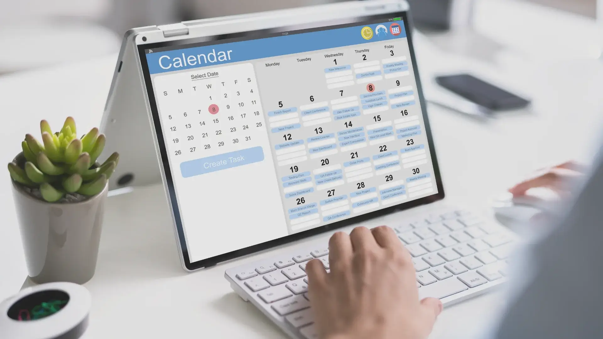 an appointment setter setting up appointments in an electronic calendar