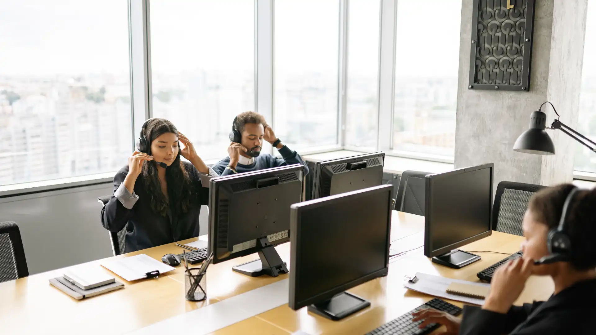 How Outsourced Healthcare Call Centers Help Clinics Handle High Call Volumes Image raw