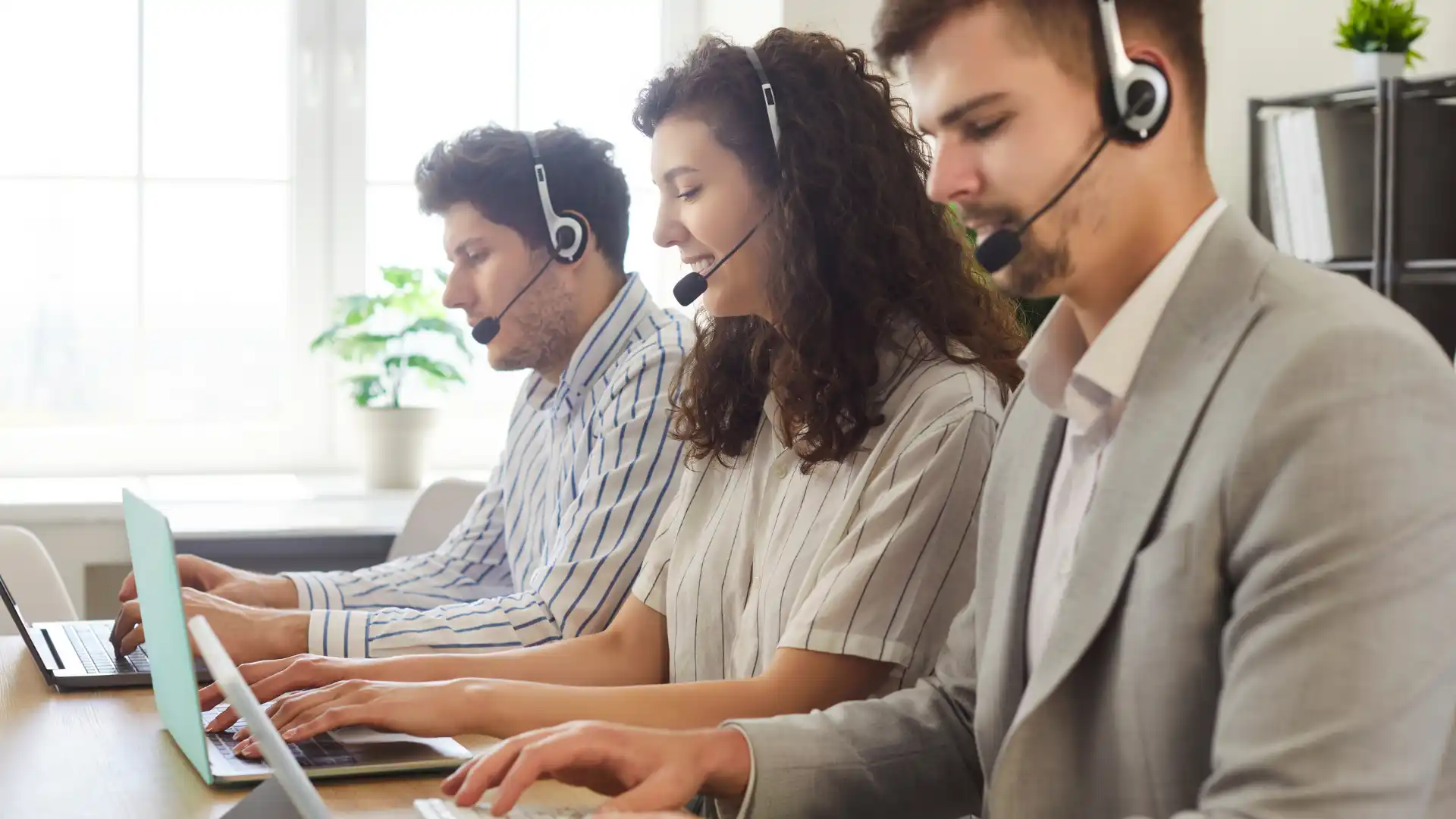 Optimizing Retail Customer Service With Outsourced Customer Support Teams